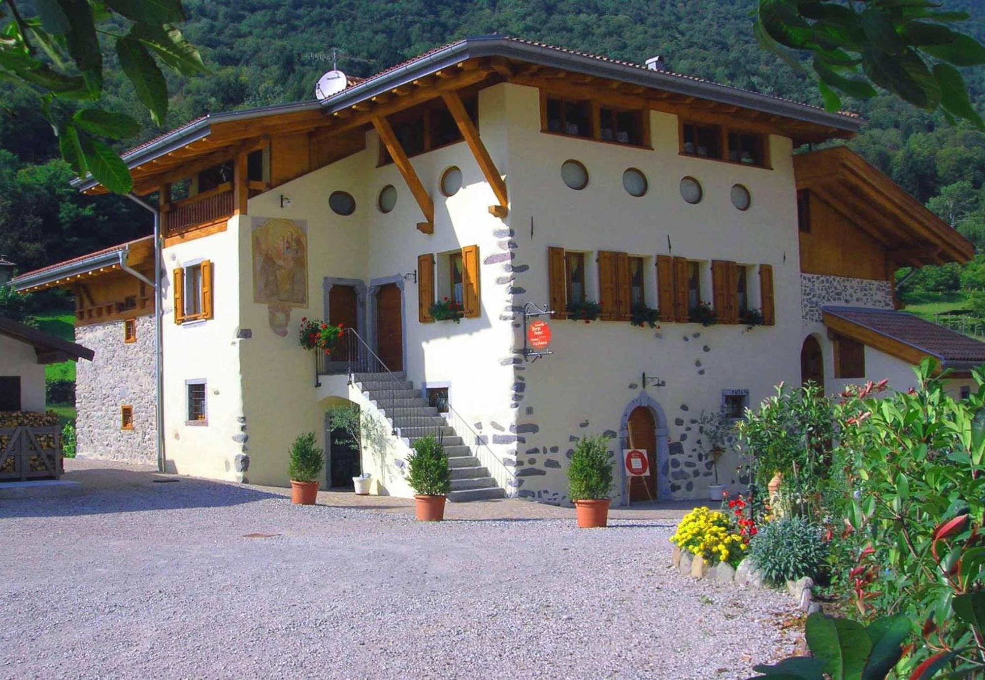 Locanda Borgo Chiese Castel Condino Εξωτερικό φωτογραφία